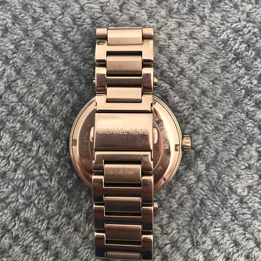 Michael Kors Silver Tone Stainless Steel Roman Dial Watch - Picture 2 of 4